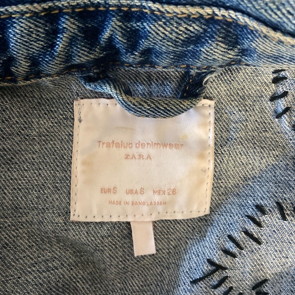 Zara Denim cropped distressed jean jacket Size S - Picture 8 of 13